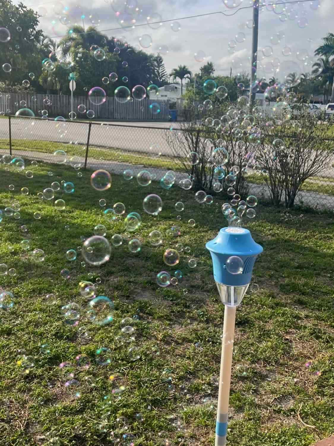 Automatic Outdoor Bubble Maker with LED Lights, Built-in Rechargeable Battery, Safe for Ages 3+