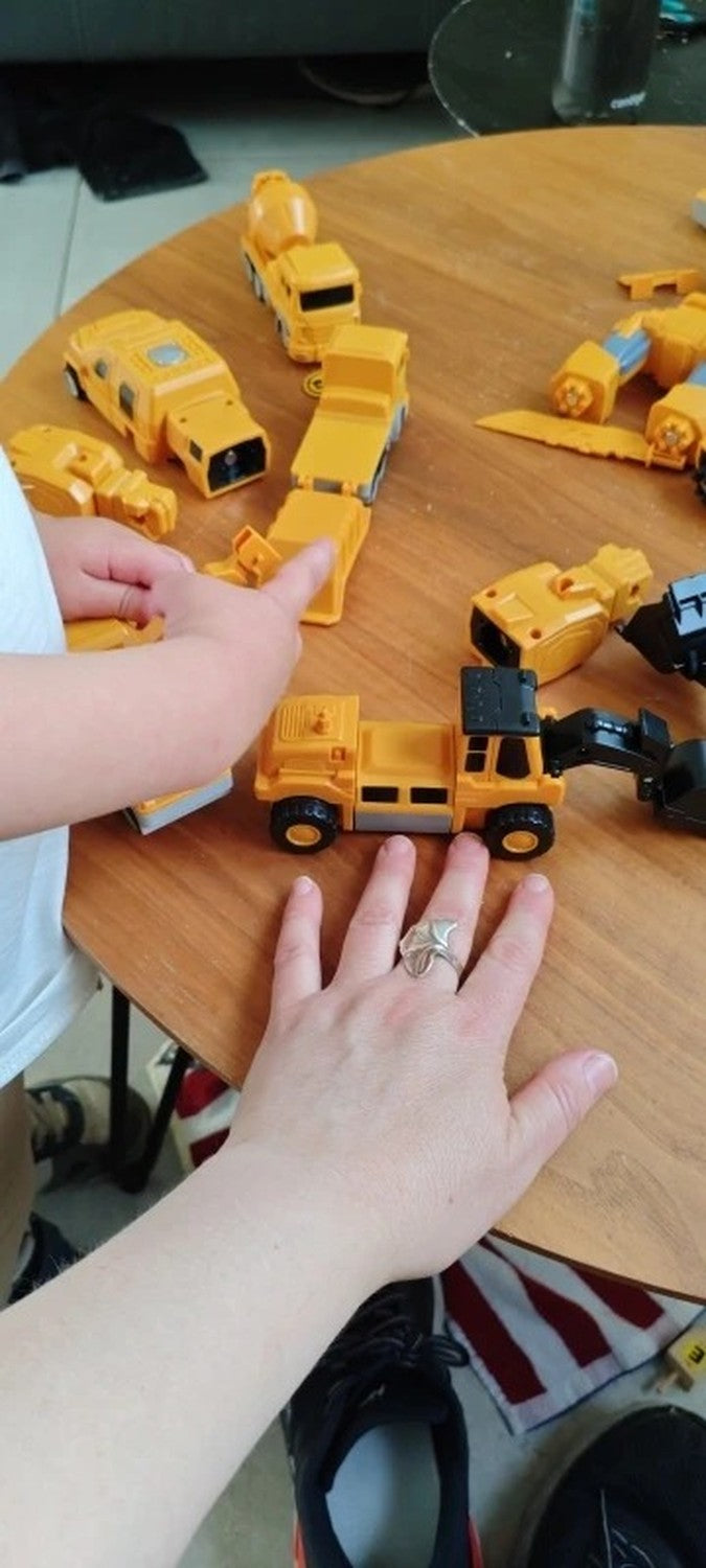 Magnetic Transforming Construction Vehicle Set, Converts into Robot, Detachable Parts, Safe for Ages 3+