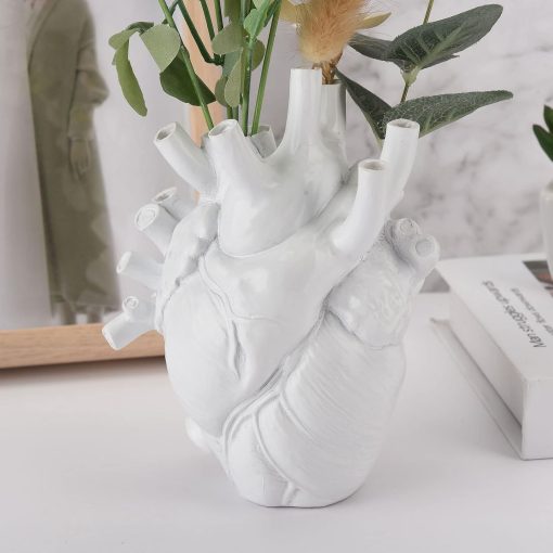 Creative Heart Vase with Human Statue for Valentine’s Day or Christmas Gift