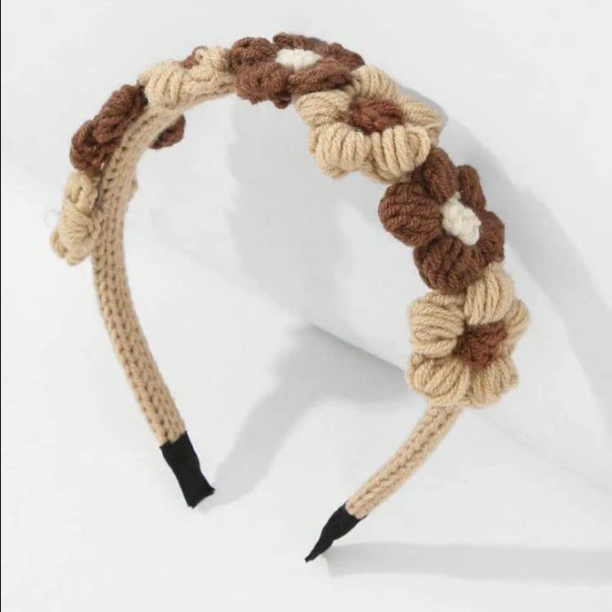 Handmade-Cute-and-cute-hair-accessories-for-girls-3.png